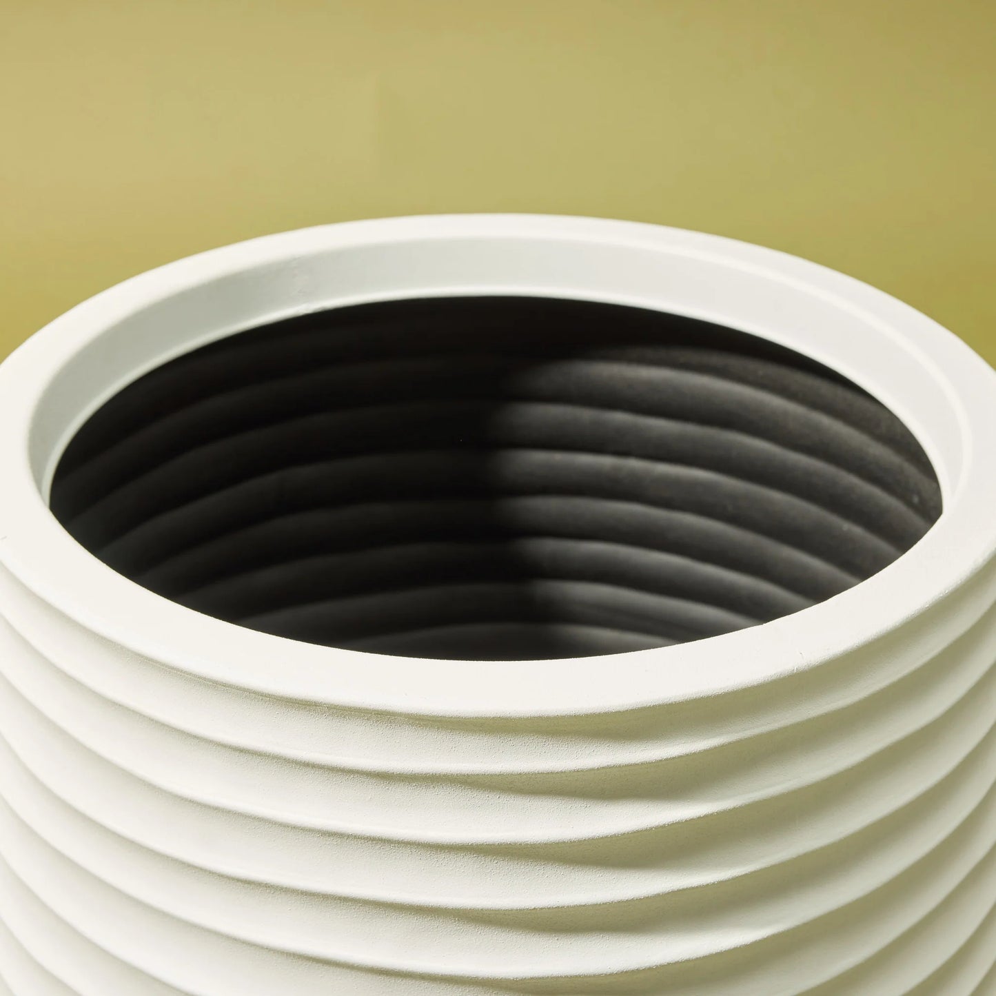 Ryker Pot (White)