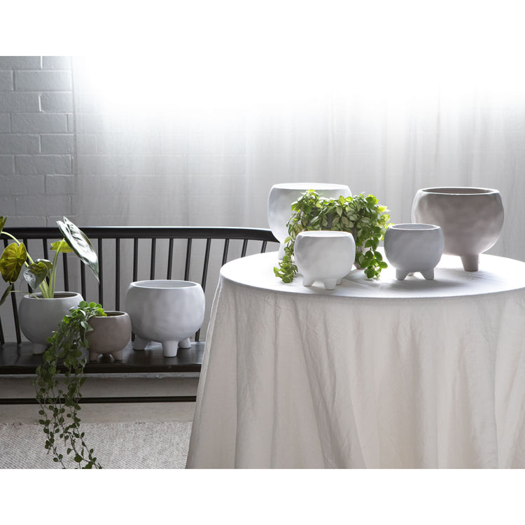 Mumu planter, White