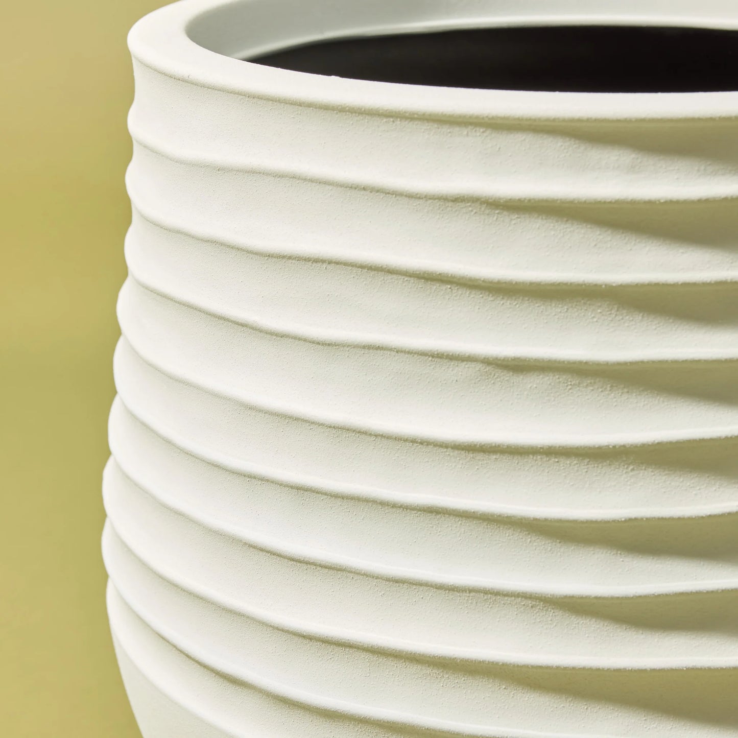 Ryker Pot (White)