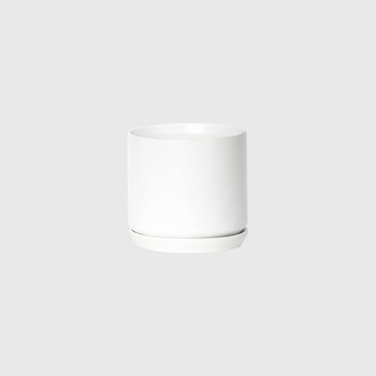 White Oslo planter Medium (130mm Pot Size)